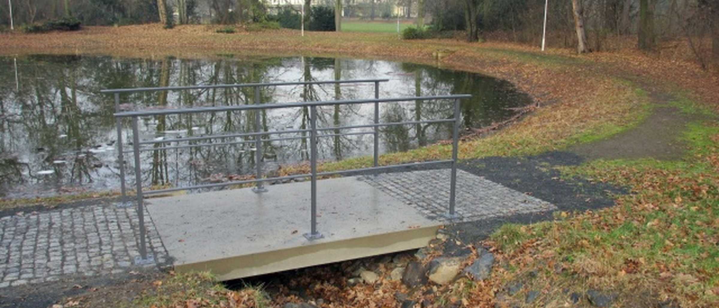 Steg Kleiner Parkteich Steg Kleiner Parkteich