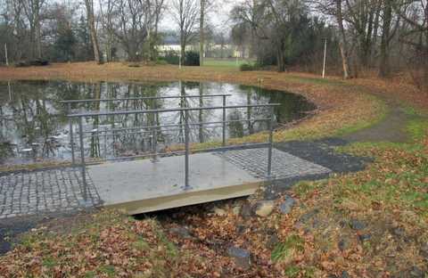 Steg Kleiner Parkteich Steg Kleiner Parkteich
